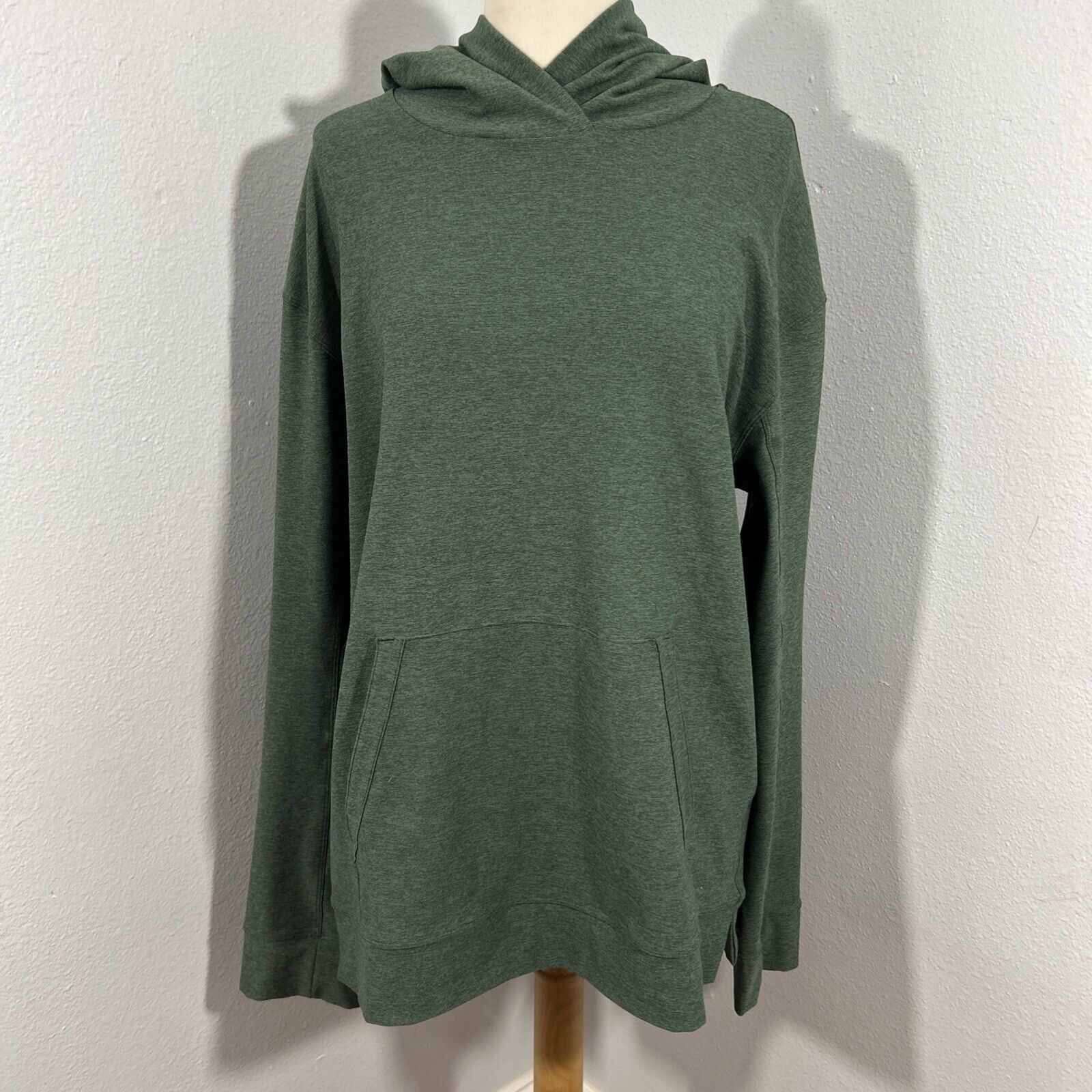 Outdoor Voices Sweatshirt Mens Medium Green Cloudknit Hoodie
